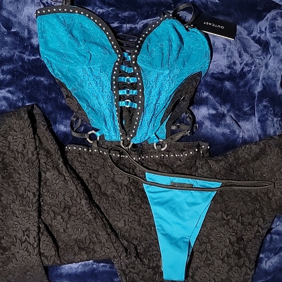 Lace corset jumpsuit - Picture 3 of 4